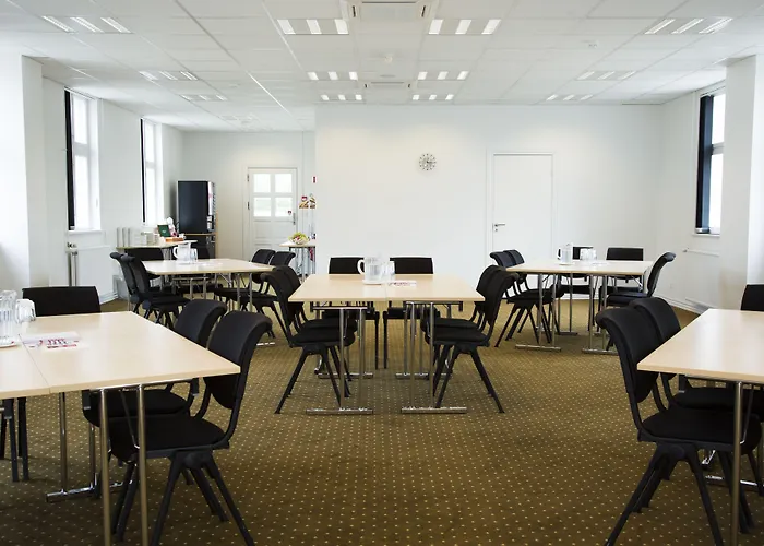 Отель Milling Park 3*